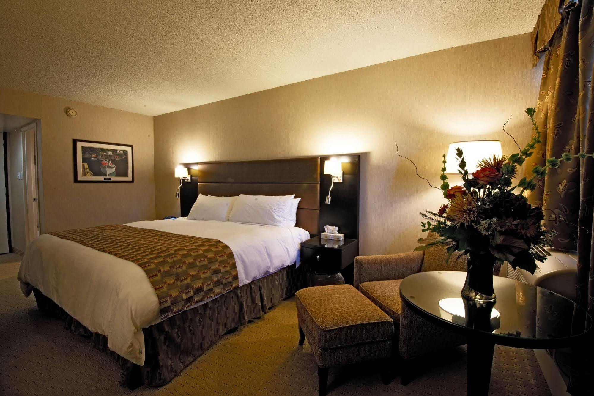 Clarenville Inn Экстерьер фото