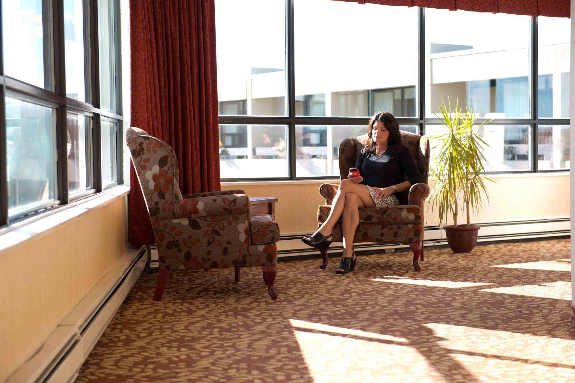 Clarenville Inn Экстерьер фото